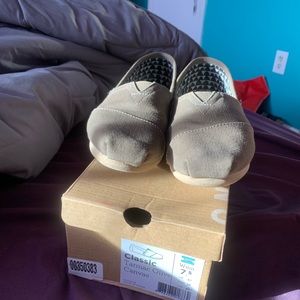 Classic Tarmac olive canvas TOMS